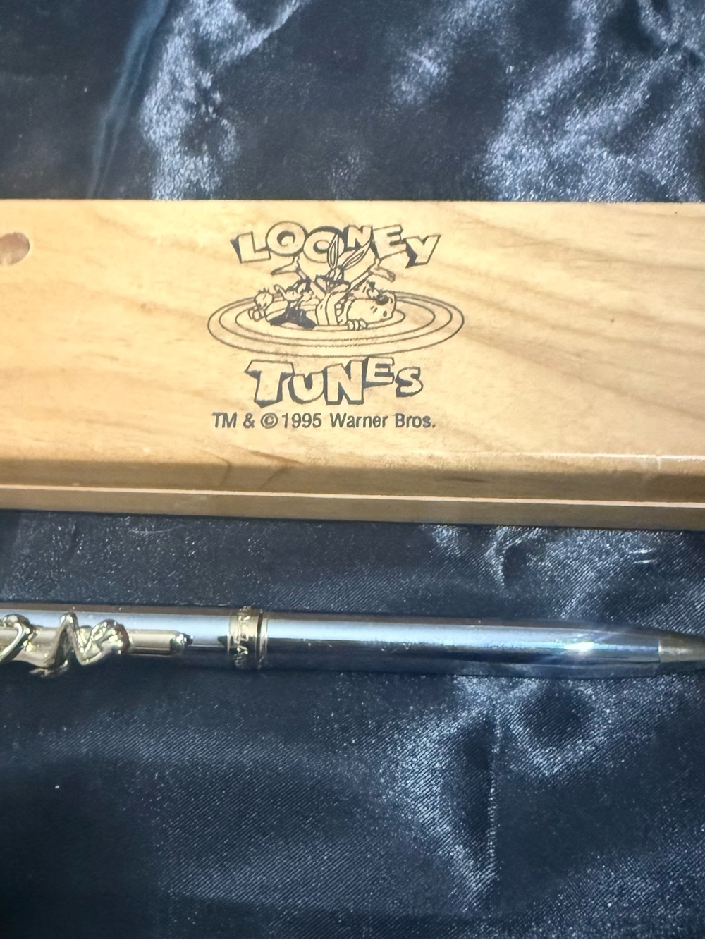 Vintage 1994 Looney Tunes Stylus Pen Pals Bugs Bunny Ball Point Pen Gold/Silver
